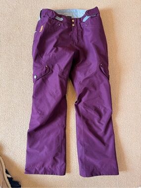 Women’s Purple Snow/Ski Pants - Brand Unknown